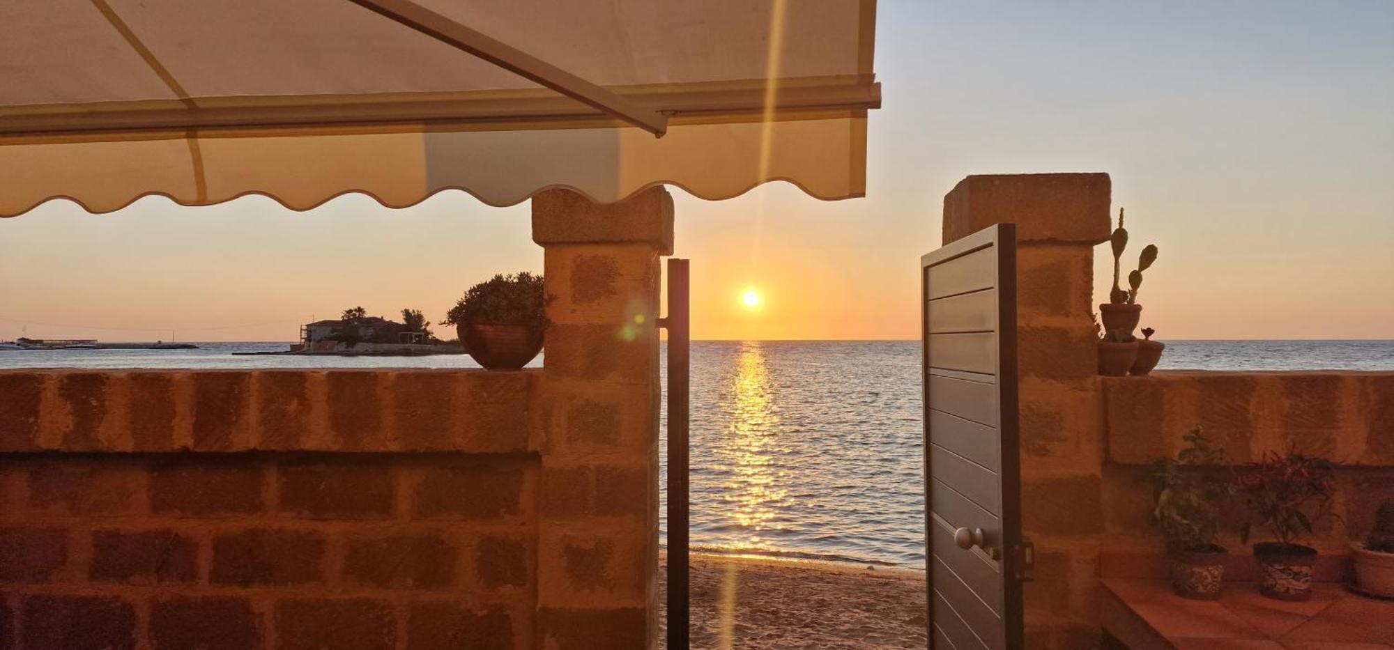 La Casa Sulla Spiaggia Marzamemi Extérieur photo